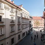 Elegant Royal Castle Apartment