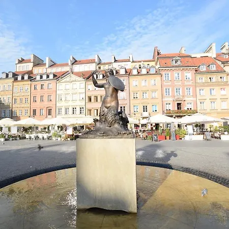 Elegant Royal Castle * ワルシャワ