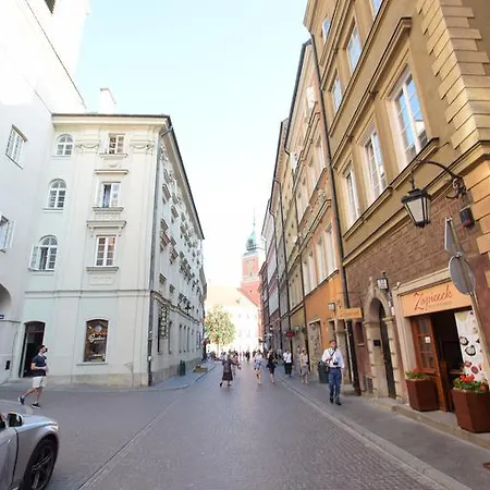 Elegant Royal Castle アパート *