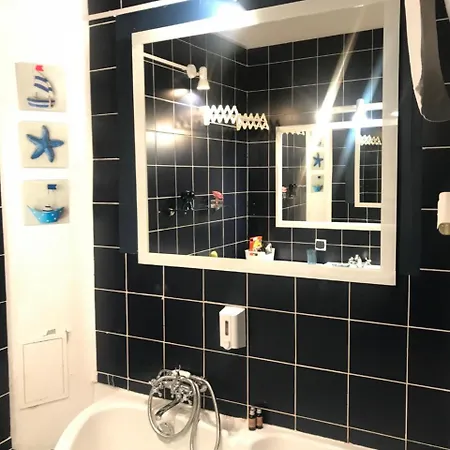 Lägenhet Elegant Royal Castle